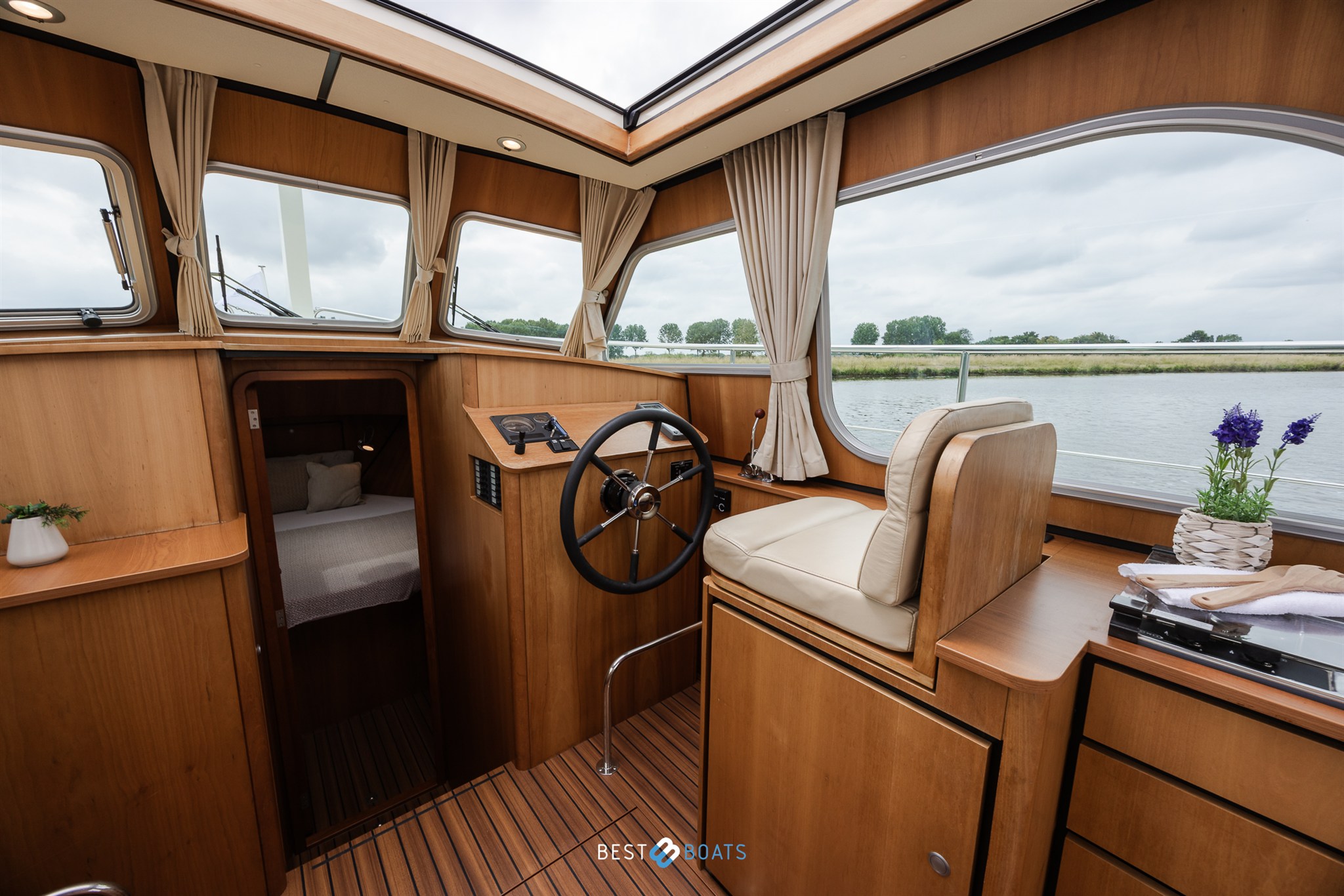 foto: 10 Linssen Grand Sturdy 25.9 SCF