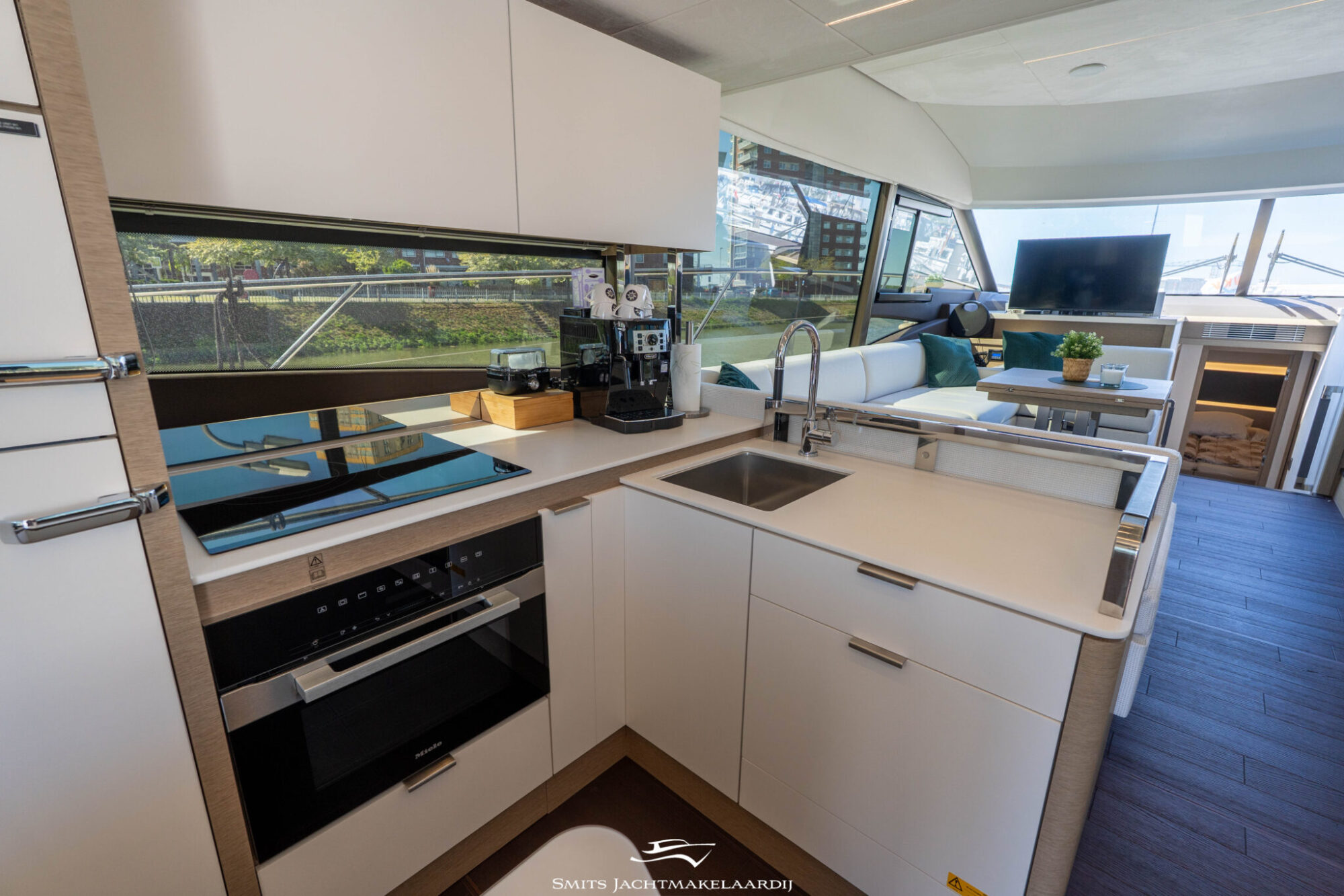 foto: 16 Prestige Prestige 590 Flybridge