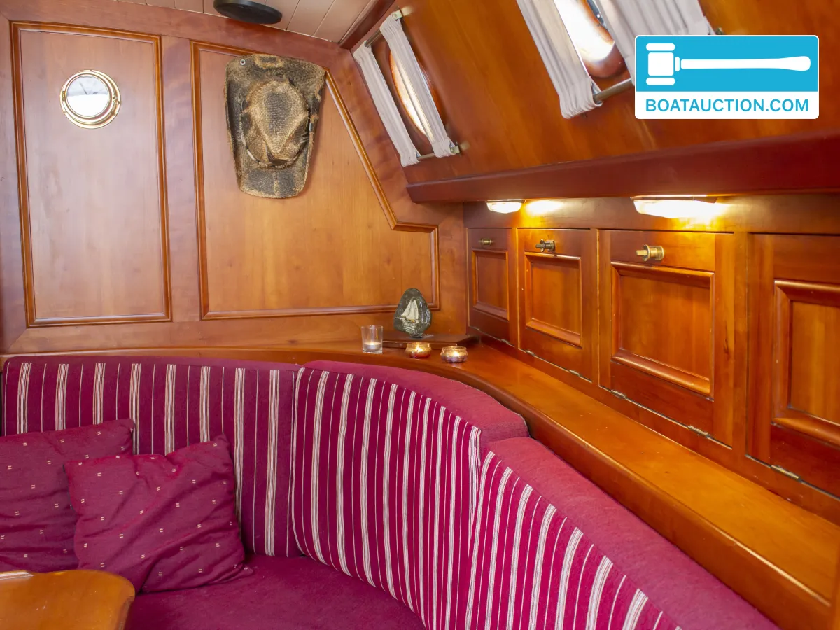 foto: 9 Zeeschouw Platbodem