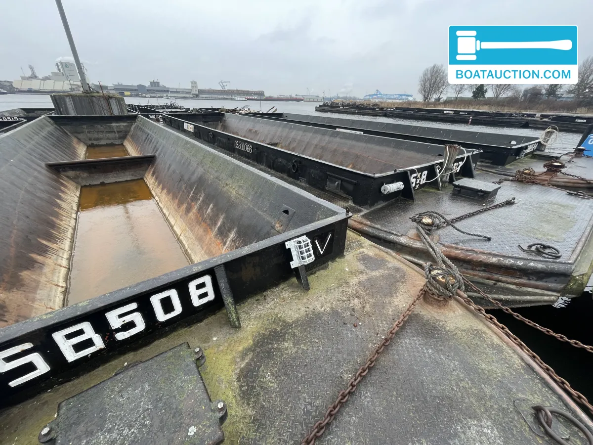 foto: 7 Vrachtduwbak SB508