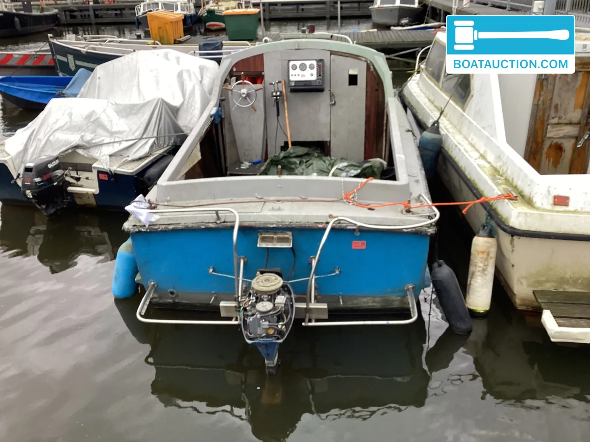 foto: 5 Cabin sailboat 700