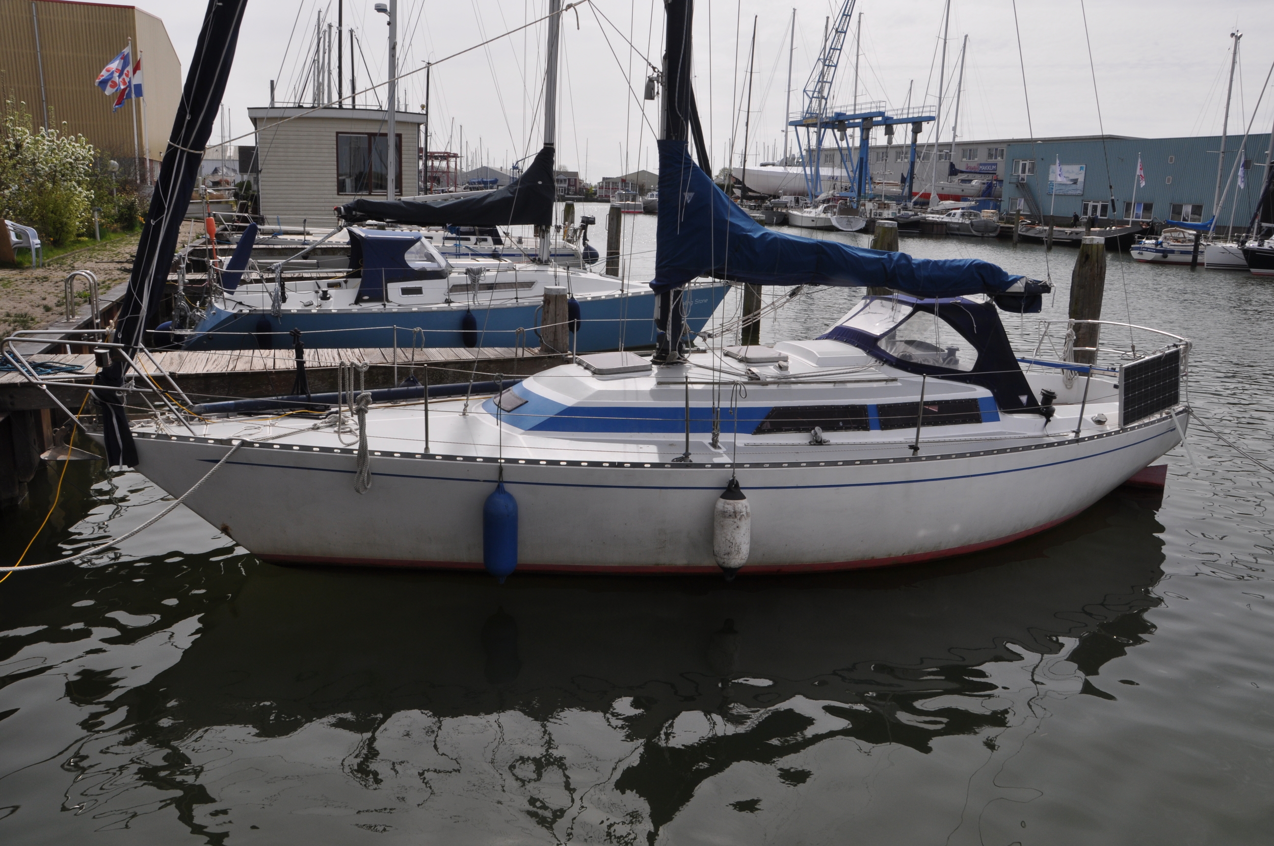 hoofdfoto: 1 Standfast 33