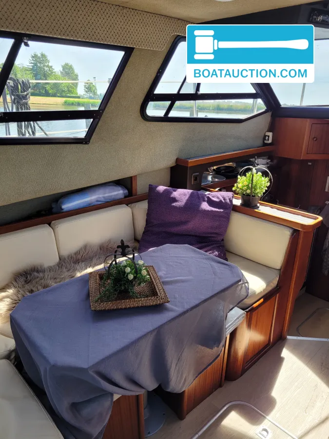 foto: 16 Sealine 305 fly
