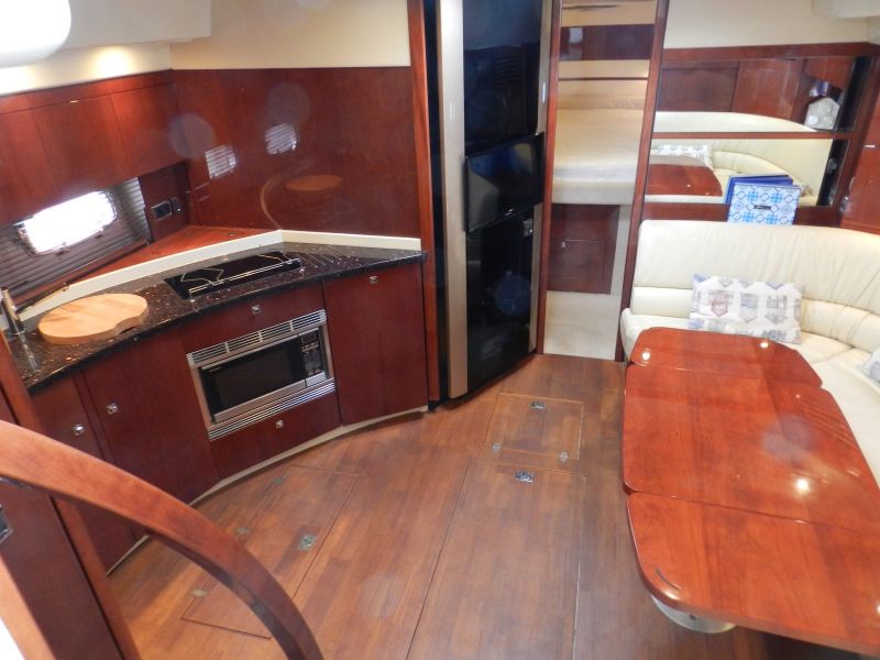 foto: 6 Fairline Targa 47 Gran Turismo