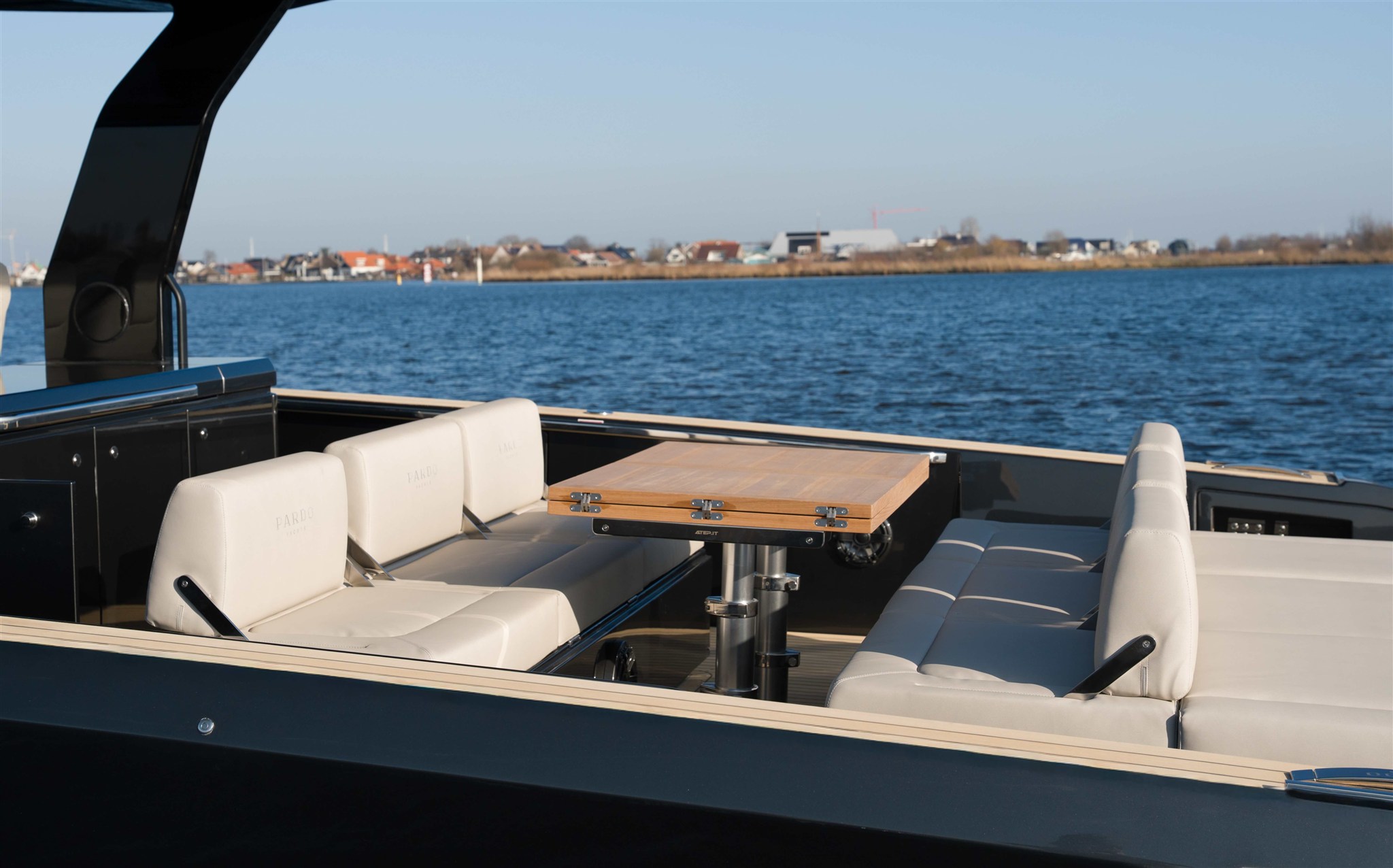 foto: 22 Pardo Yachts Pardo 43 New Model! Demo