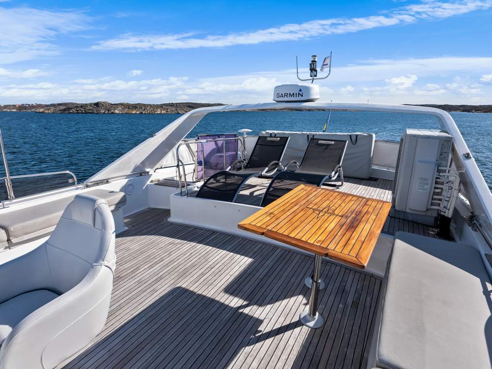 foto: 9 Monte Fino  64 ( varend woonschip )