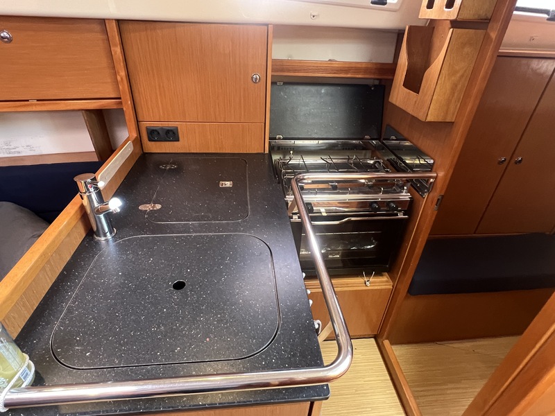 foto: 11 Bavaria Cruiser 32