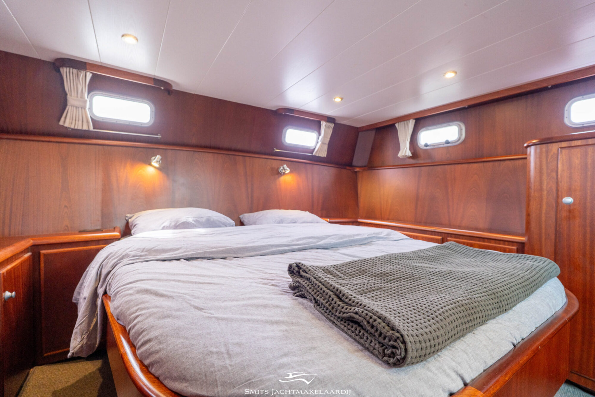 foto: 30 Jetten Jetten Bully 9.60 AK