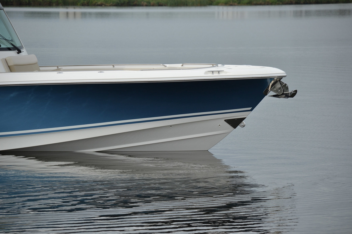 foto: 15 Boston Whaler 330 Outrage