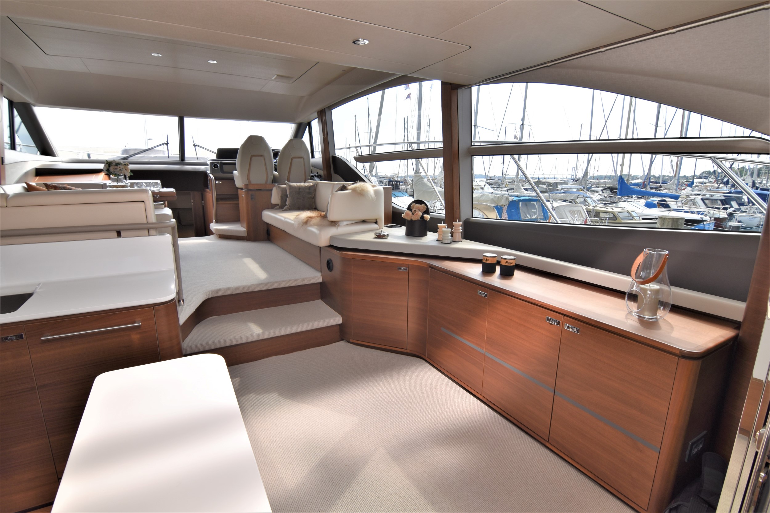 foto: 16 Princess  F55