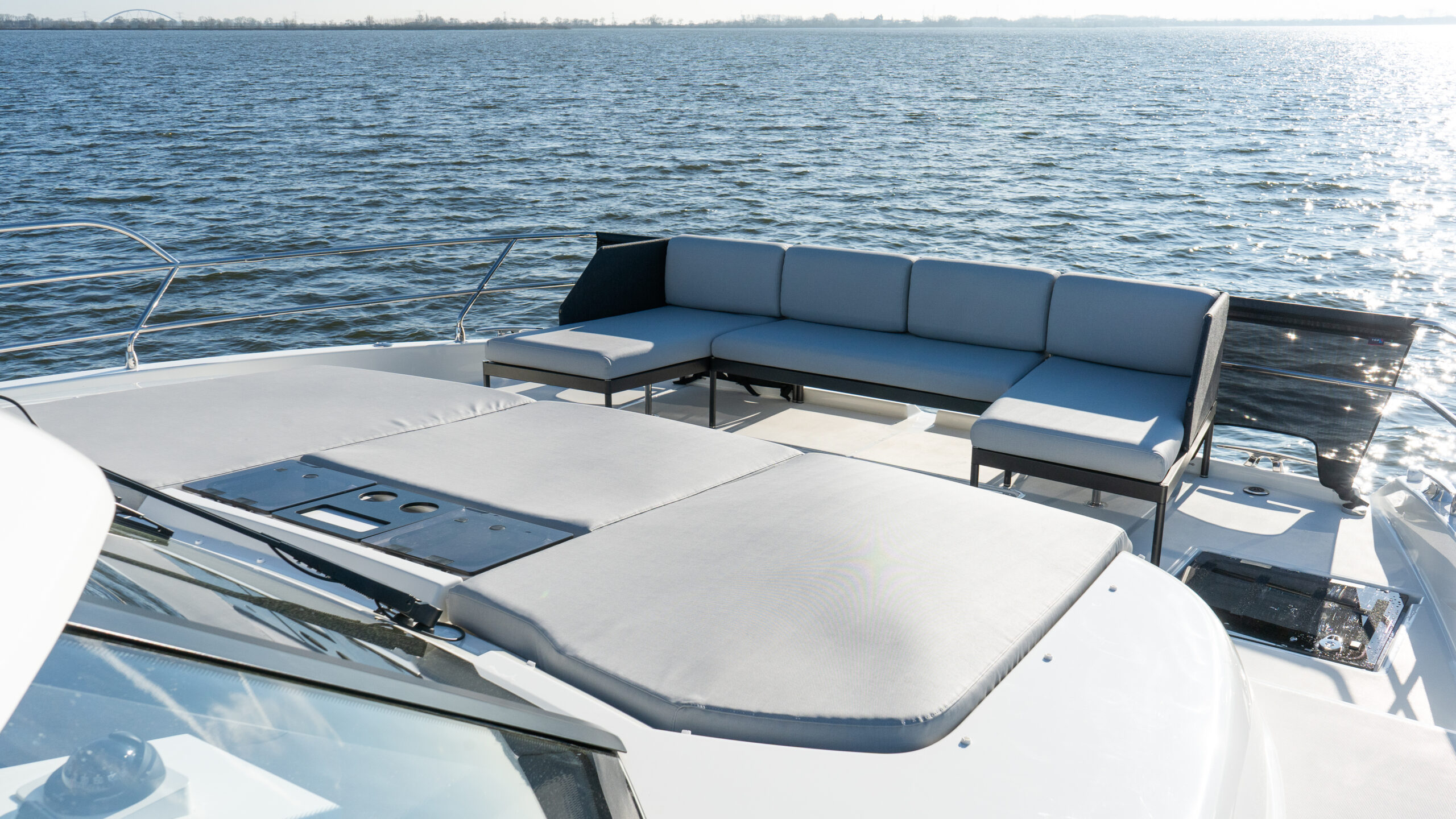 foto: 23 Prestige M48