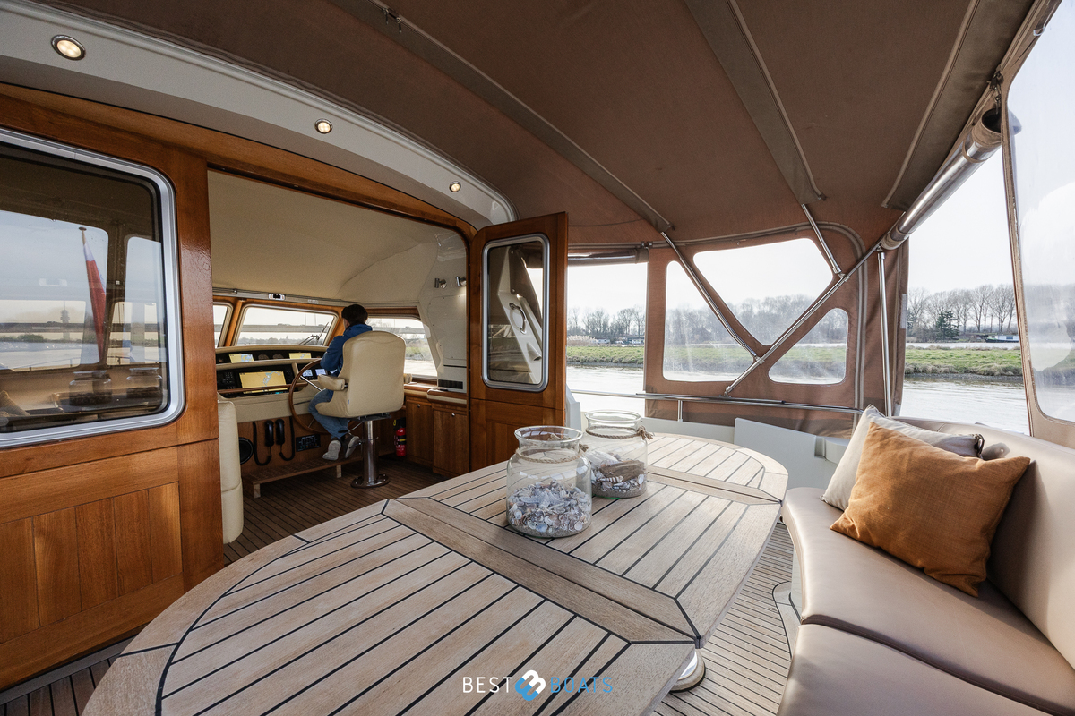 foto: 15 Linssen Grand Sturdy 500 Variotop MKII