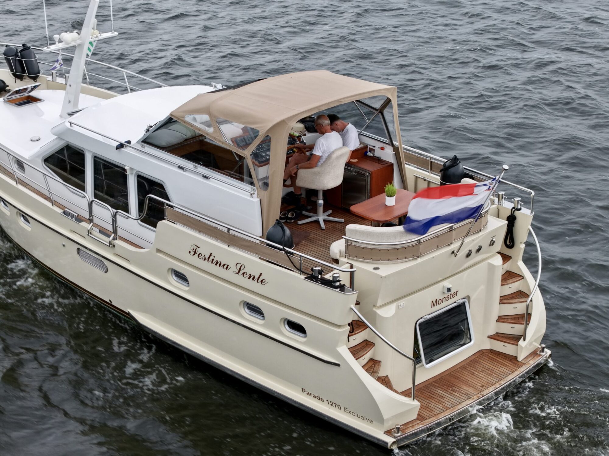 foto: 31 Van Vossen Van Vossen Parade 12.70 AK Exclusive