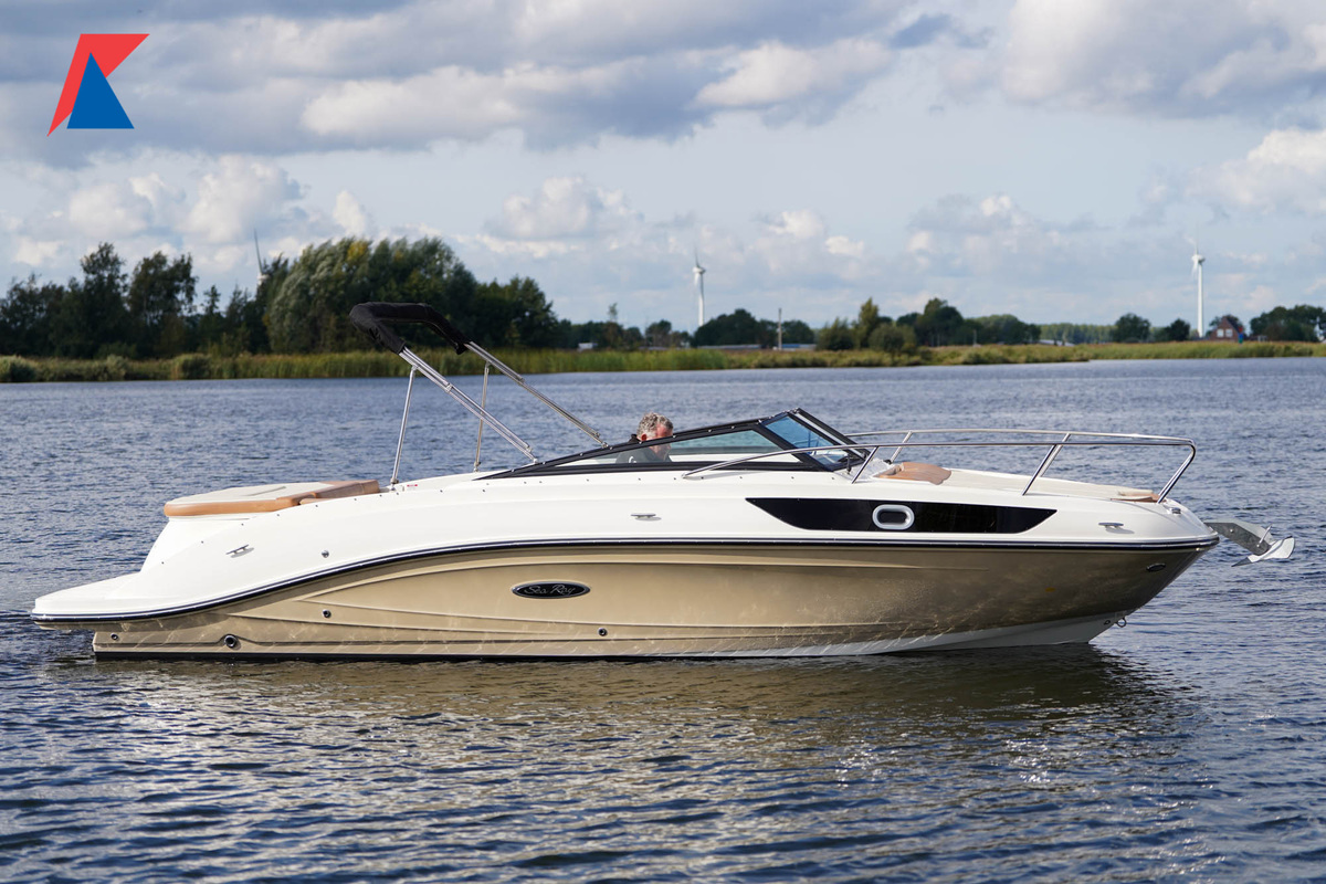 hoofdfoto: 1 Sea Ray Sun Sport 230