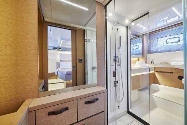 foto: 7 Prestige 620 S