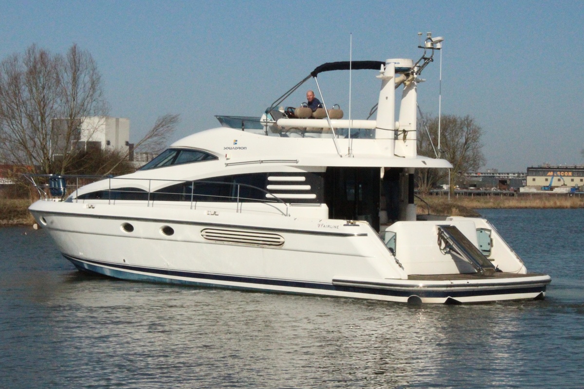 foto: 11 Fairline Squadron 52