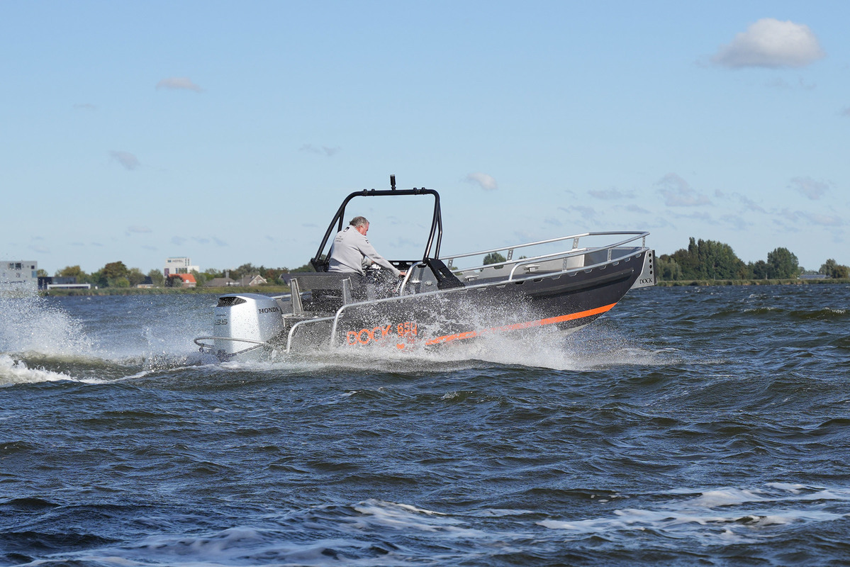 foto: 11 Dock Steel 650
