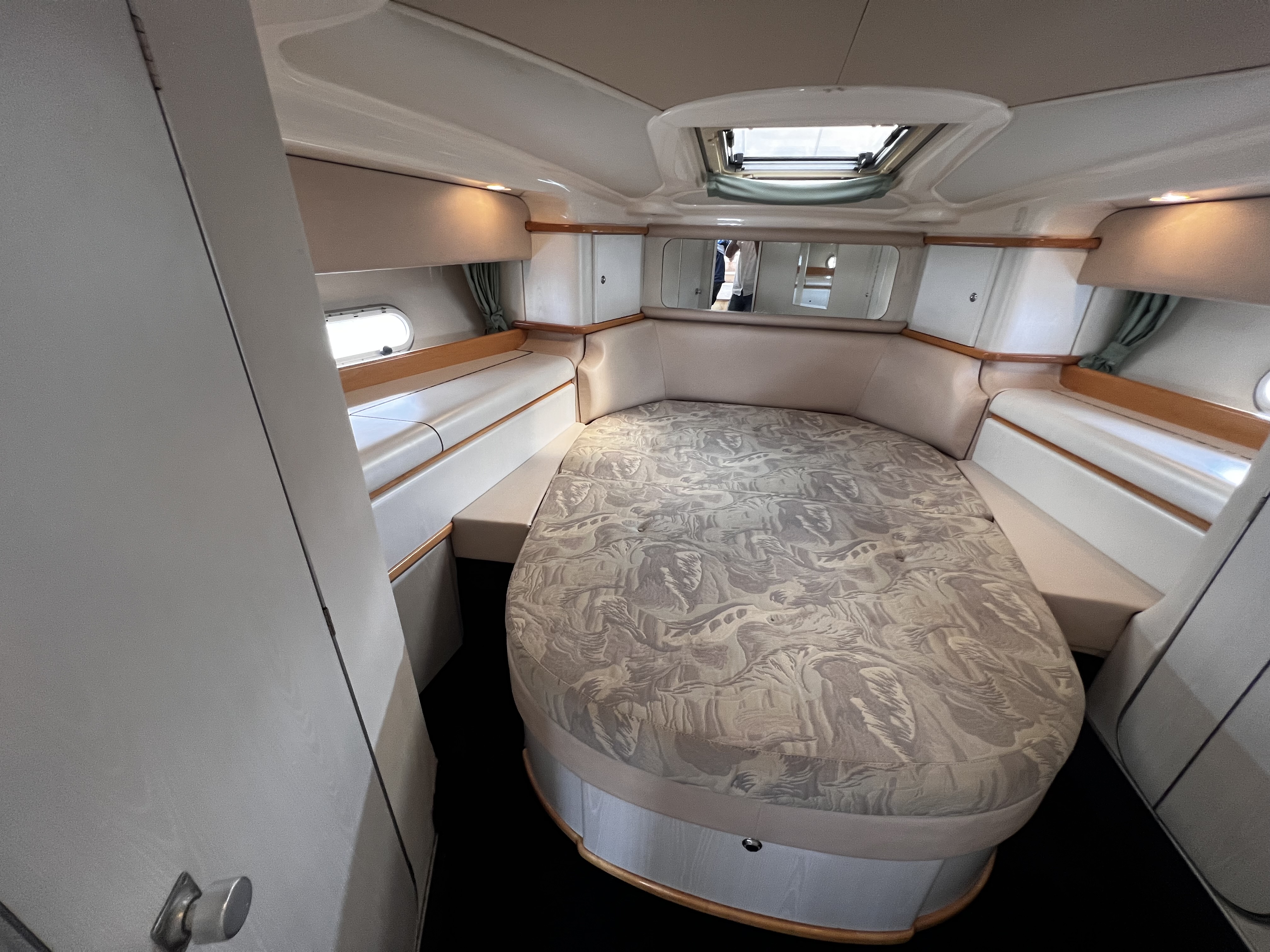 foto: 15 Sealine 420 Statesman