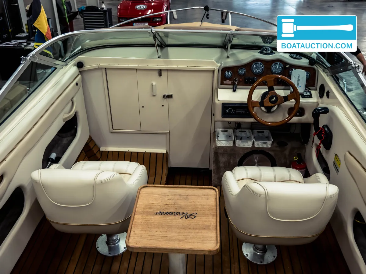 foto: 16 Sea Ray 200 Signature