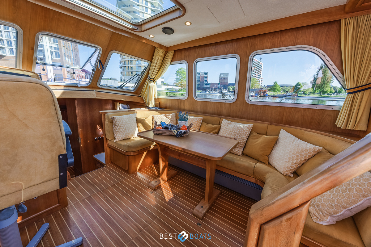 foto: 12 Linssen Grand Sturdy 380 AC 