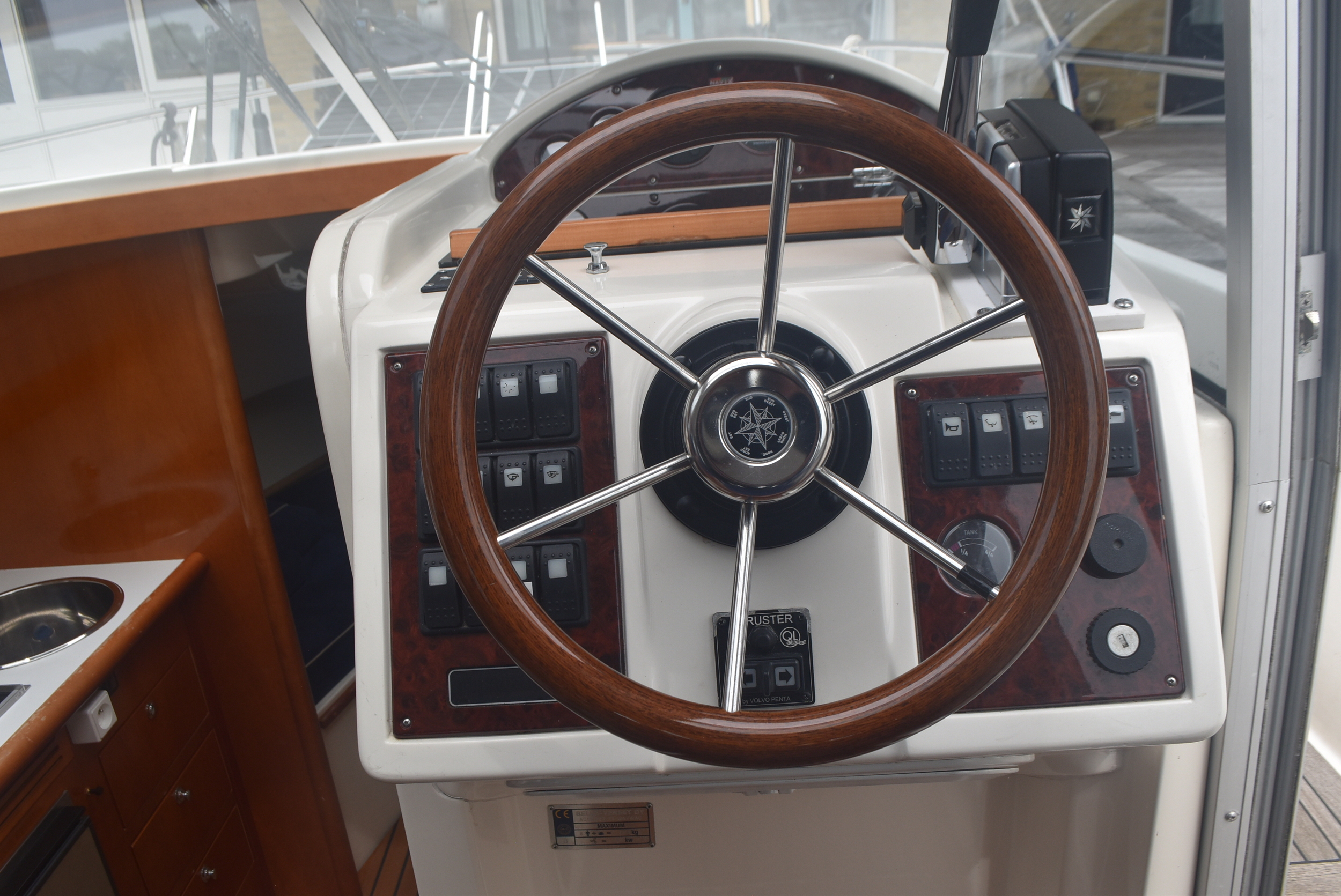 foto: 15 Aquador 25C