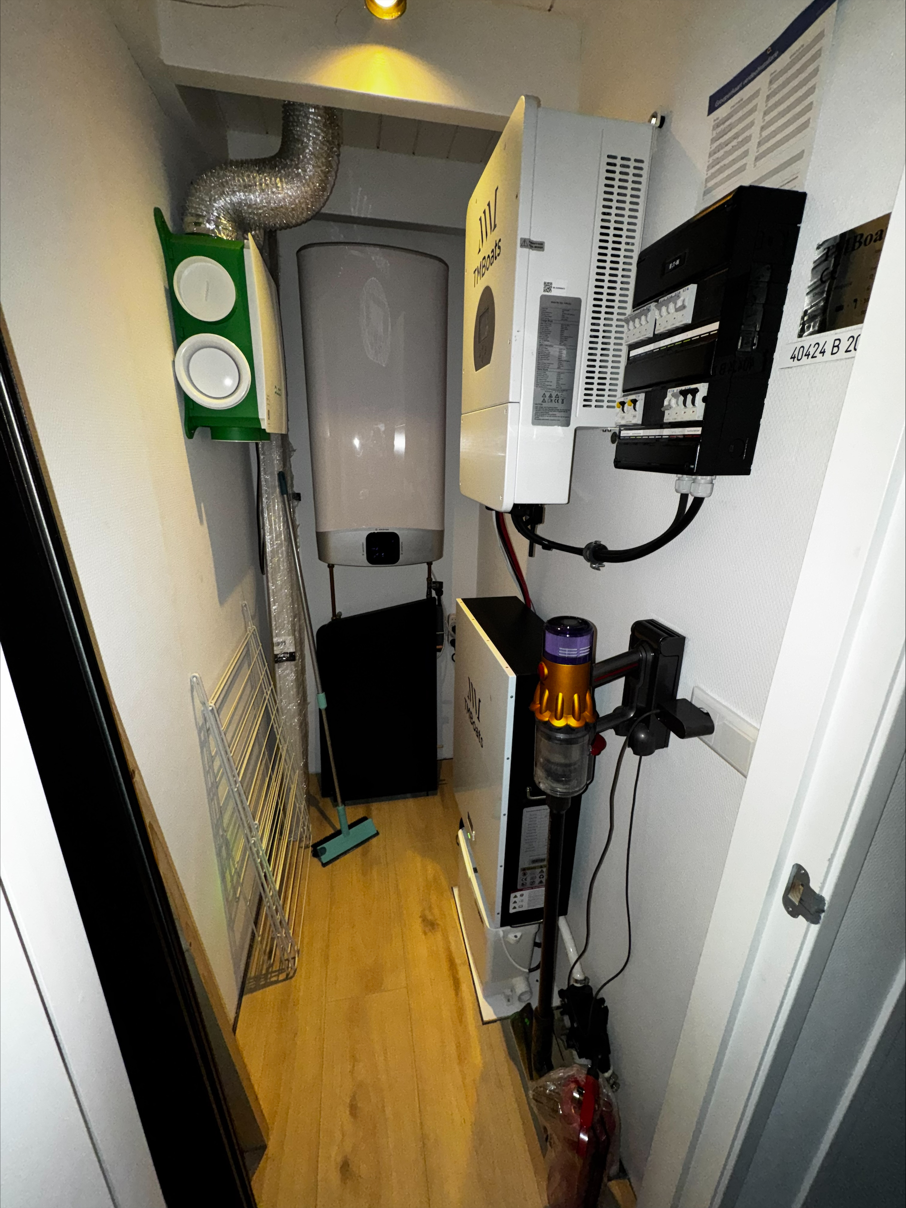 foto: 10 TMB60eco Bij Rotterdam Ligplaats Houseboat