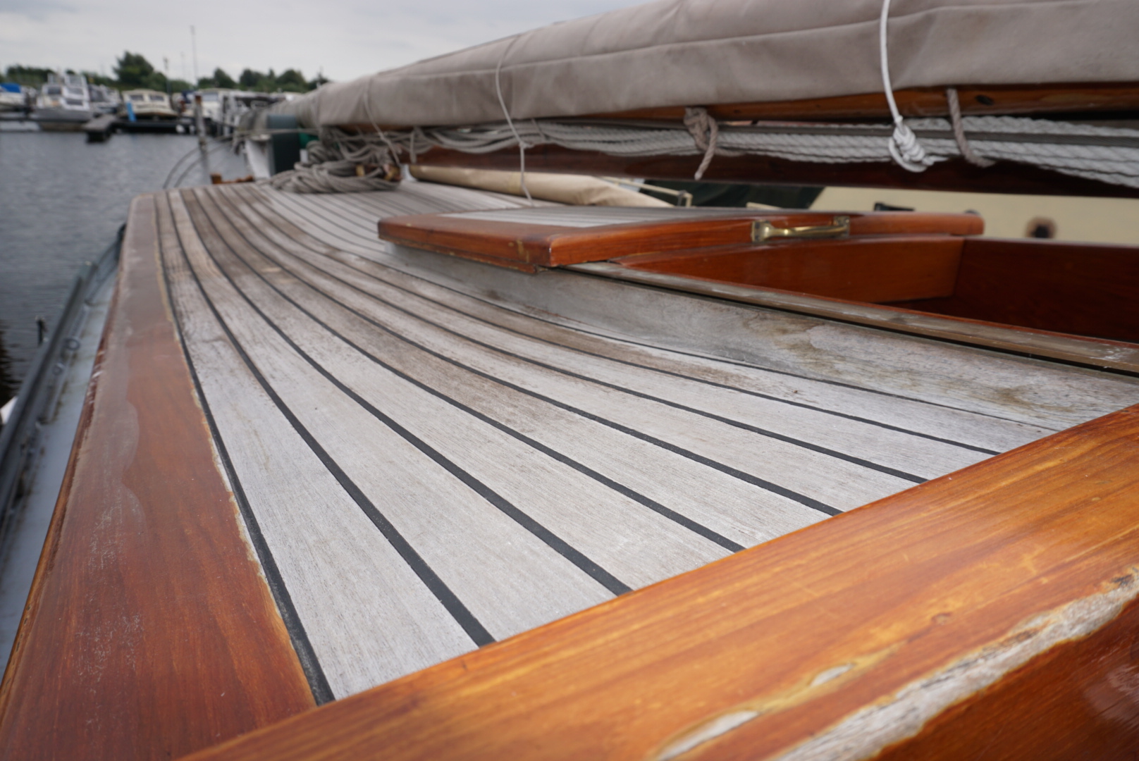 foto: 18 Tjalk Motortjalk 11.80 OK