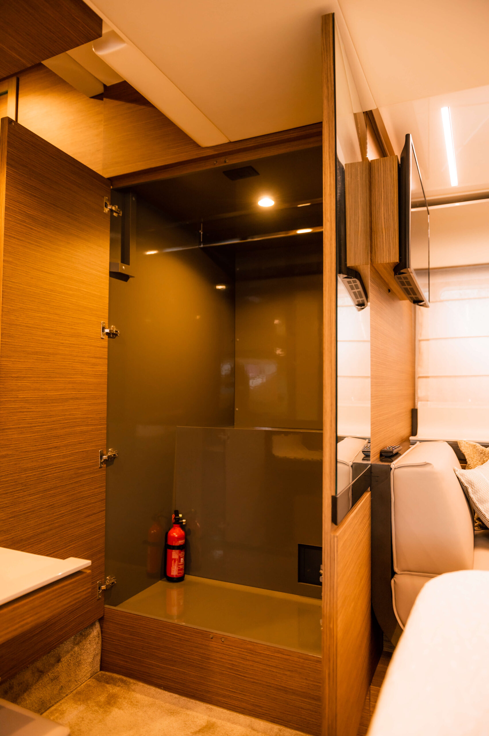 foto: 43 Ferretti Yachts 550