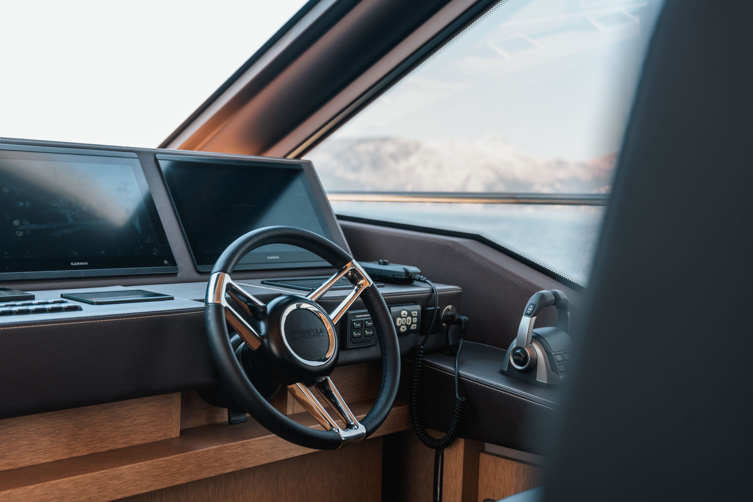 foto: 52 Prestige 690 flybridge