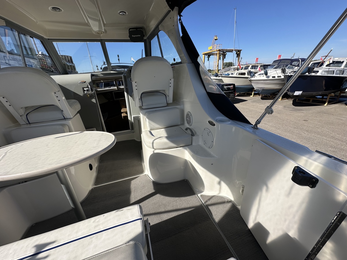 foto: 15 Bayliner 246 Discovery 