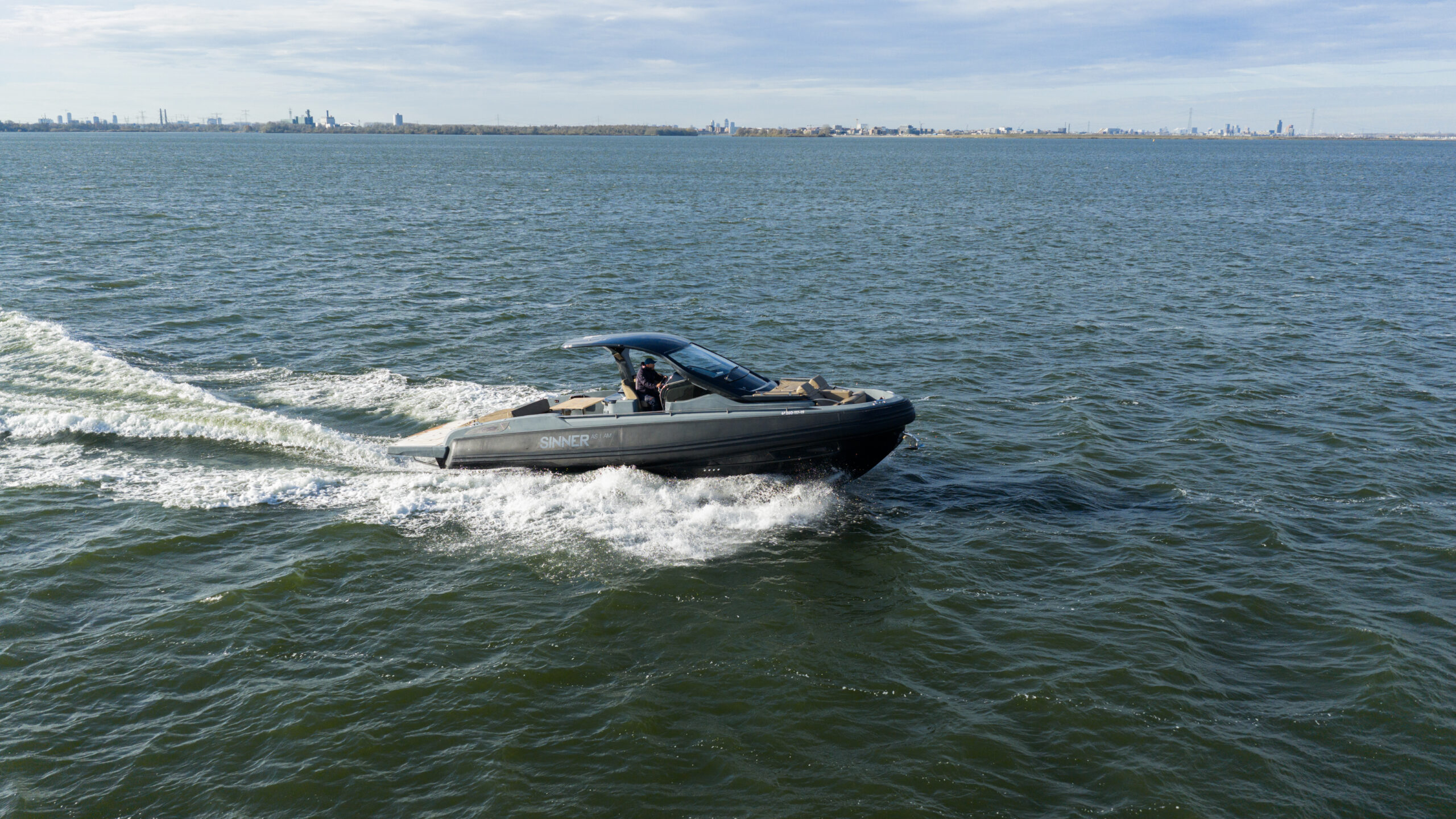 Sacs Rebel 40
