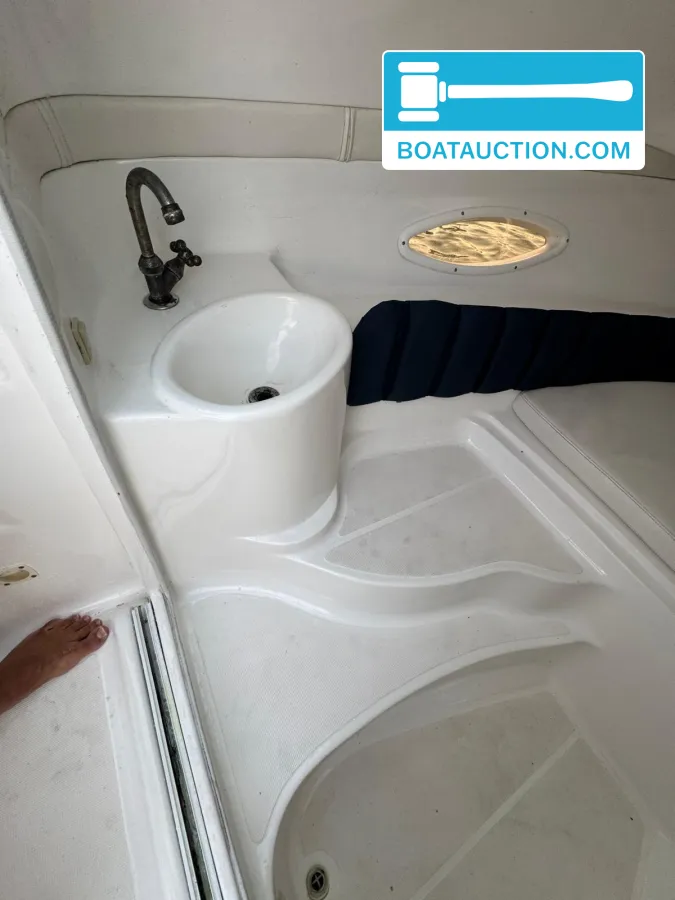 foto: 11 Triton 225 Cuddy