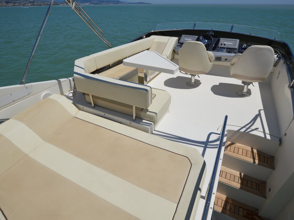 foto: 16 Marquis 500 sport yacht