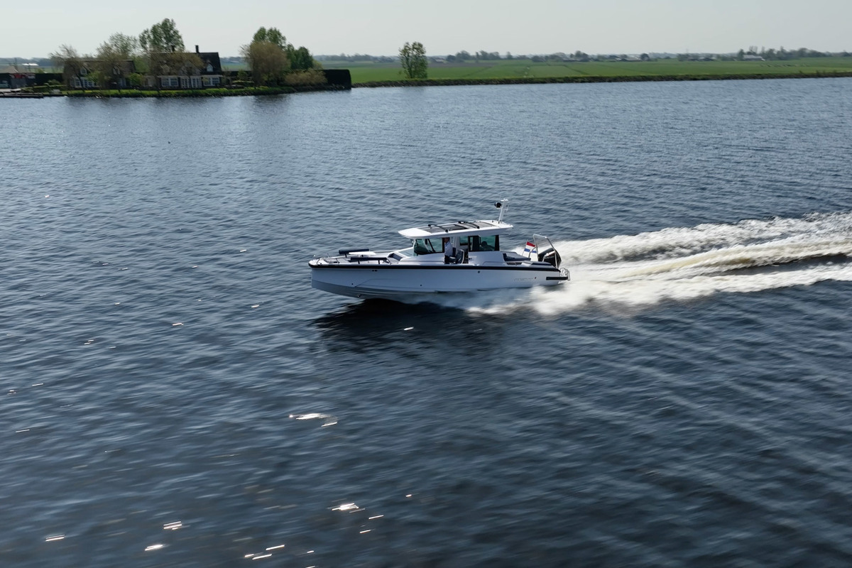 foto: 10 Axopar 29 XC Cross Cabin