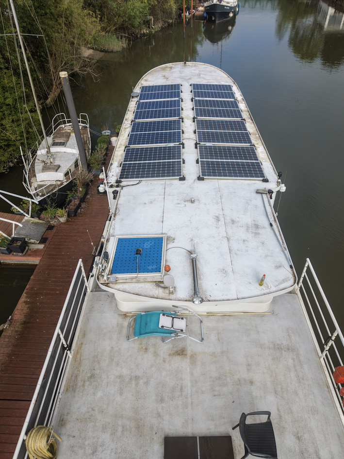 foto: 17 Varend Woonschip 31.28 met UBC
