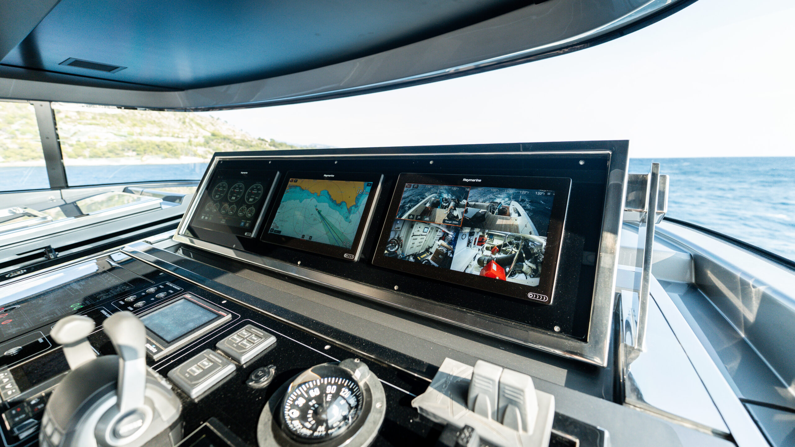 foto: 35 Sanlorenzo SX88