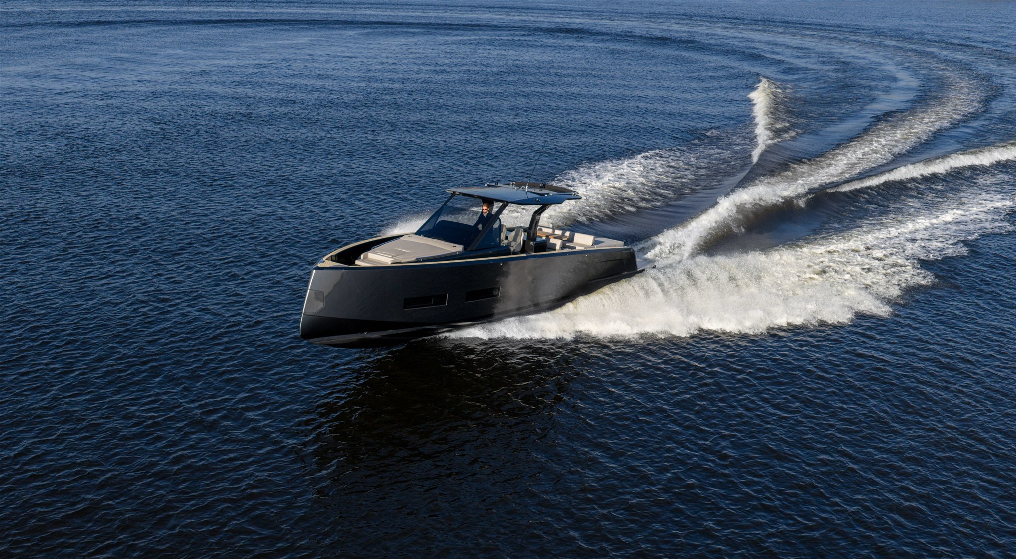 foto: 23 Pardo Yachts Pardo 43 New Model! Demo