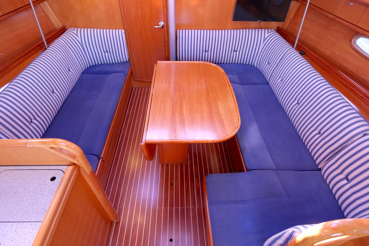 foto: 18 Bavaria  37-2 C