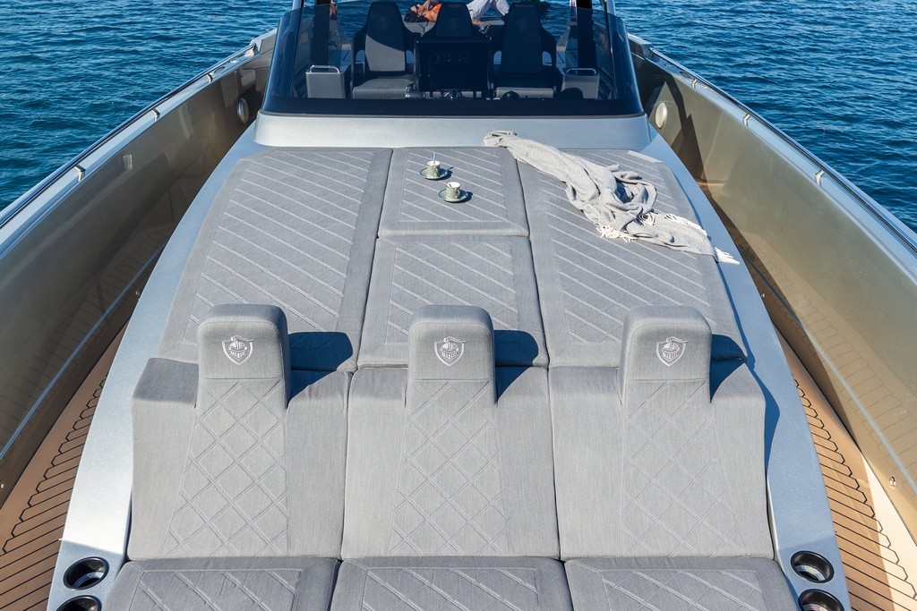 foto: 43 Canados Gladiator 493 Grand