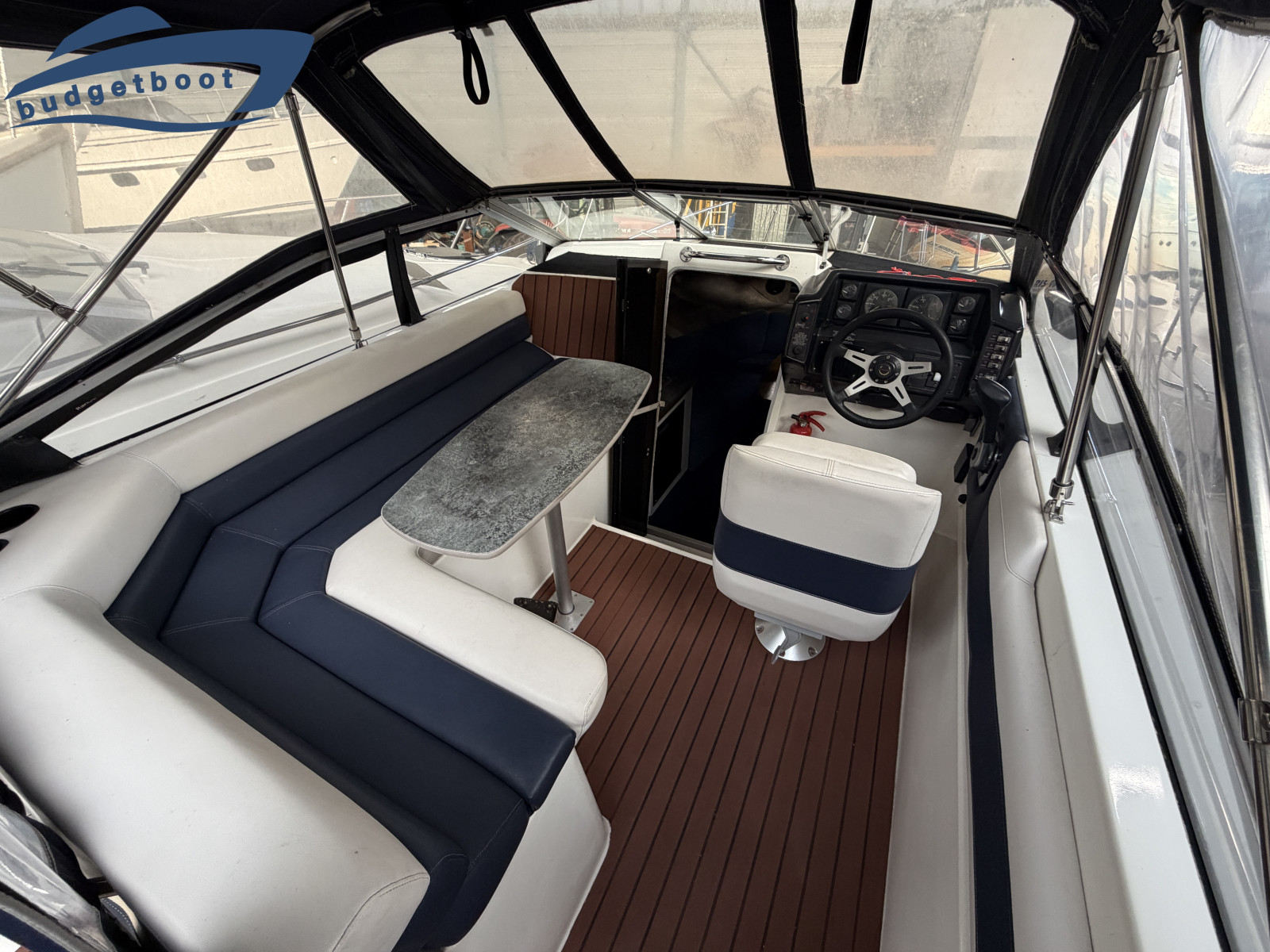 foto: 7 Bayliner 2455