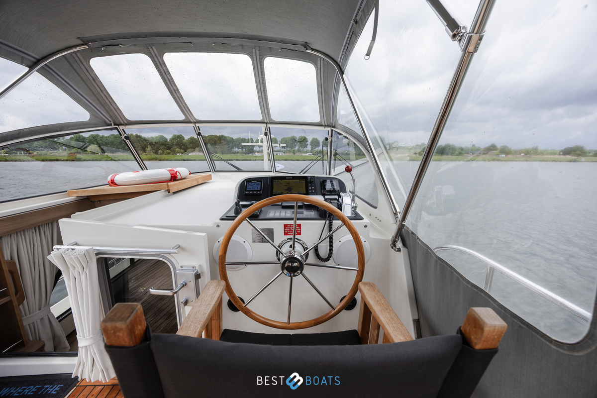 foto: 12 Linssen 35 SL AC