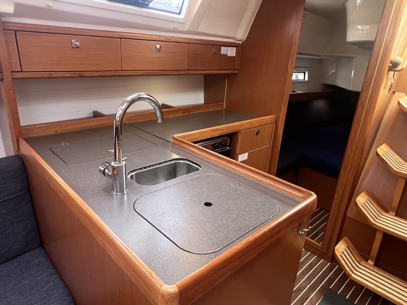 foto: 18 Bavaria Cruiser 37-3