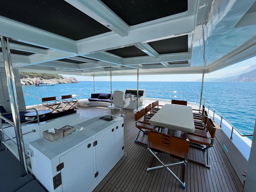 foto: 10 Maison Marine 66 Houseboat- Catamaran