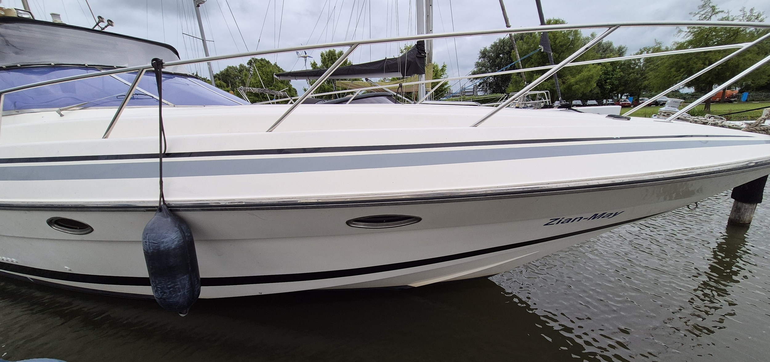 foto: 22 Sunseeker 38 Martinique