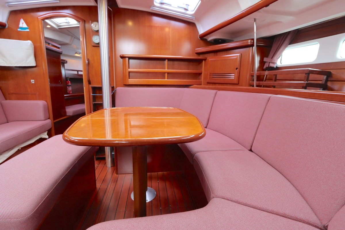 foto: 32 Beneteau Oceanis 423 Clipper 