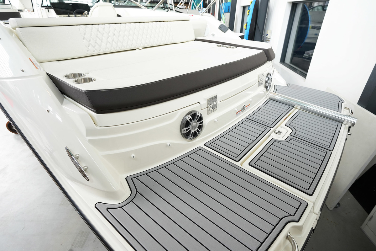foto: 40 Sea Ray SLX 250