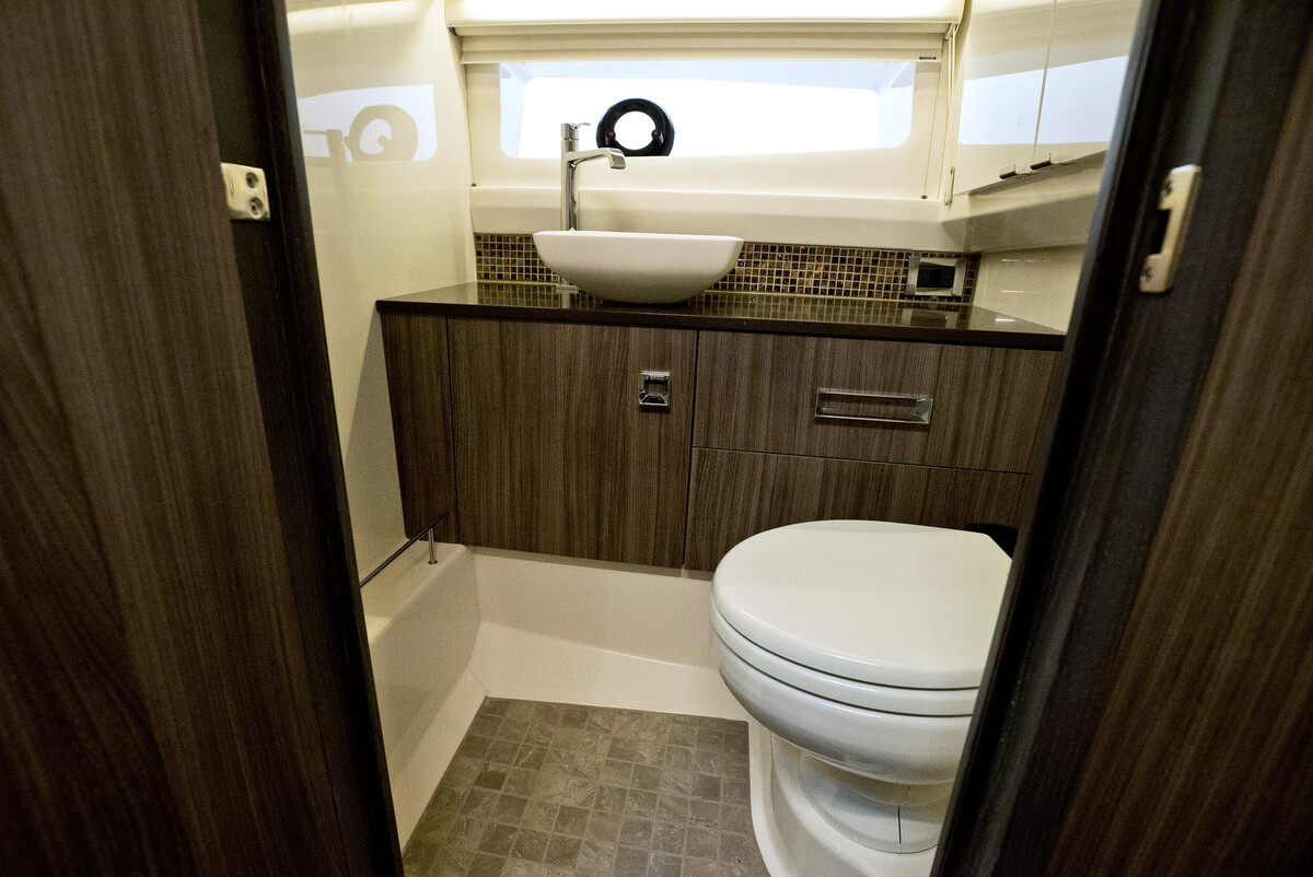 foto: 15 Sea Ray SLX 400