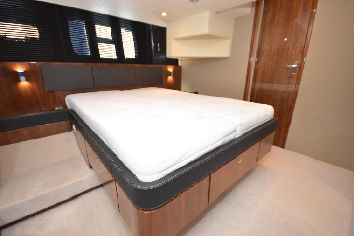 foto: 13 Fairline Squadron 55