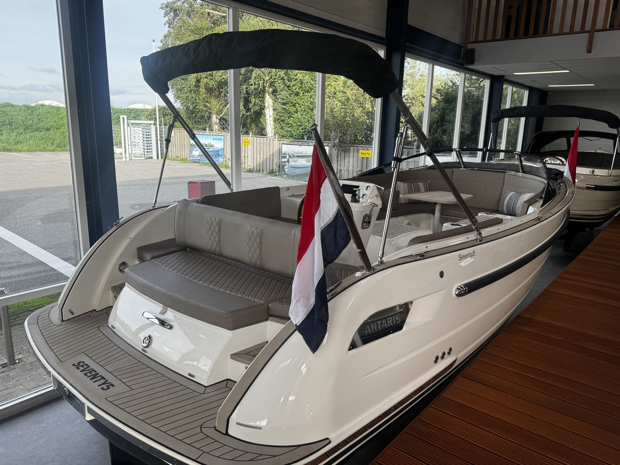 foto: 7 Antaris Seventy5 Hybride (op voorraad)
