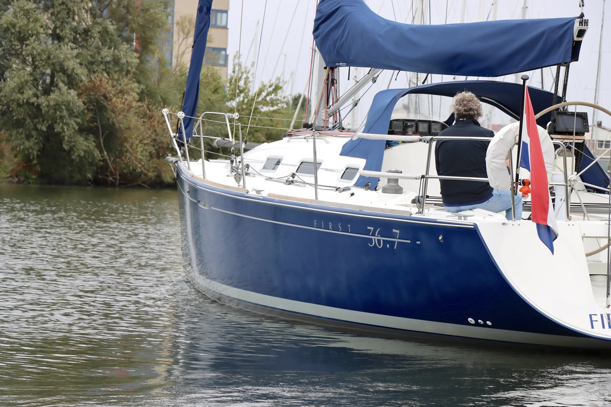 foto: 25 Beneteau  First 36.7 Performance uitvoering